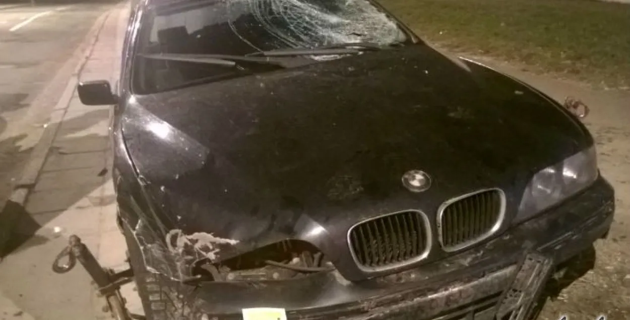 У Мінску была пагоня за BMW, пашкоджаныя дзве машыны ДАІ (АБНОЎЛЕНА)