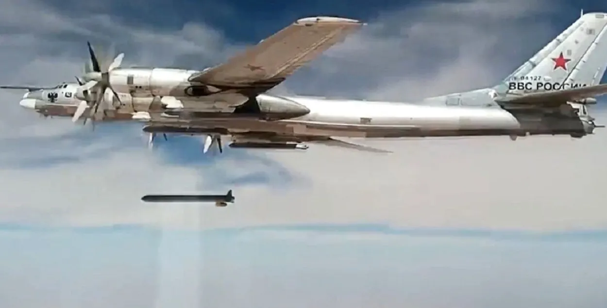 Ракета запускается с российского самолета / пресс-служба Минобороны РФ