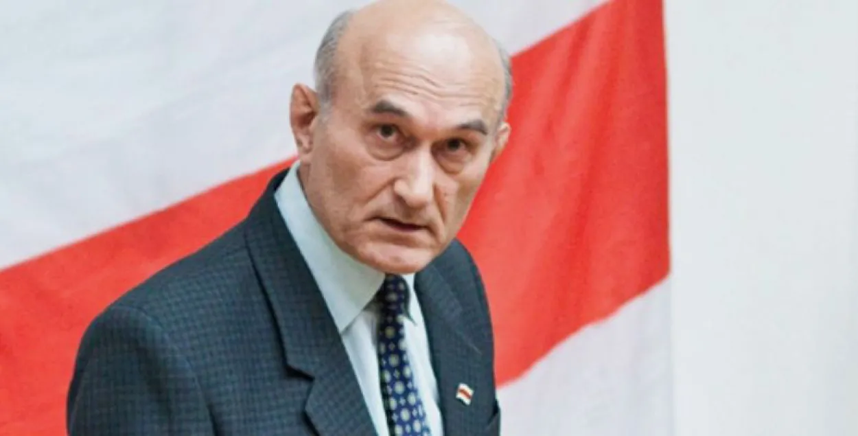 Пазняк выступіў катэгарычна супраць перапахавання Каліноўскага ў Беларусі