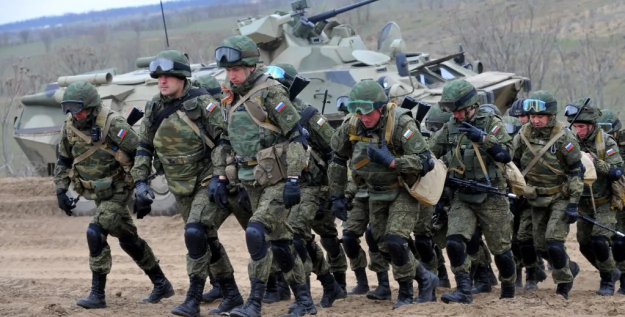 Ці павінна Беларусь запрашаць міжнародных назіральнікаў на ваенныя вучэнні