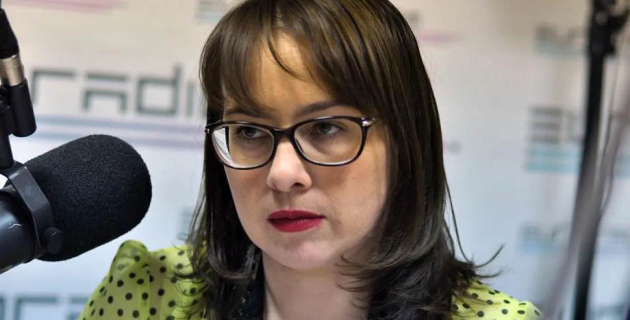 Міністр не прыйшоў на сустрэчу з дэпутатам, бо яго выклікала да сябе сенатар