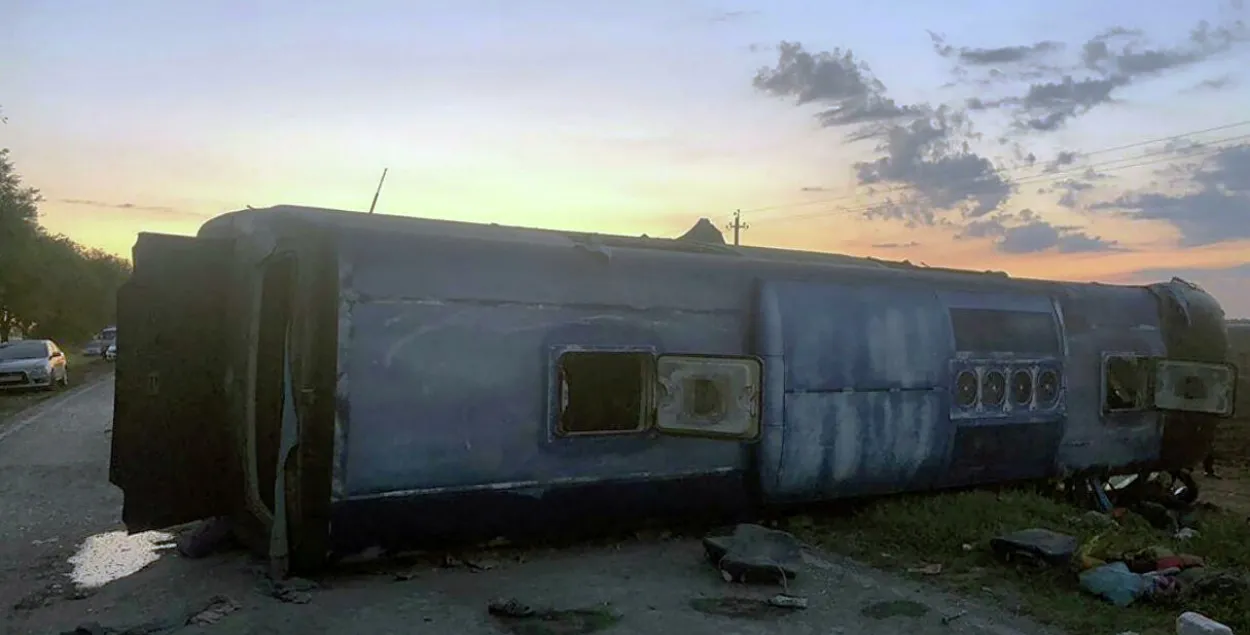 У Расіі аўтобус трапіў пад грузавік, 5 чалавек загінулі, 19 пацярпелі