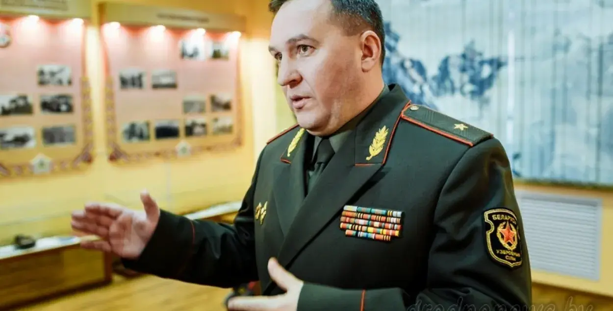 Міністрам абароны стаў Хрэнін, а кіраўніком Генштаба — Вальфовіч
