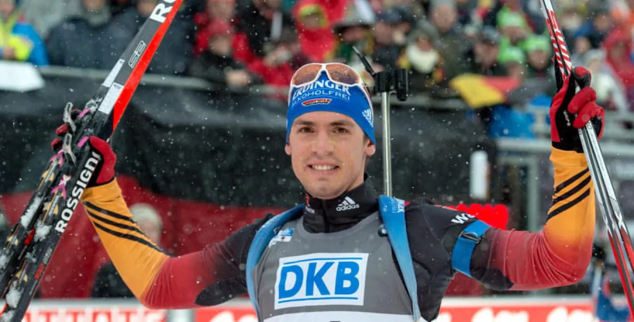 Нямецкі біятланіст Сіман Шэмп выйграў спрынт на чэмпіянаце свету ў Аўстрыі