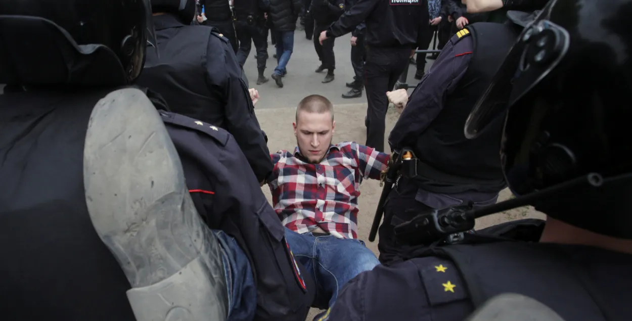 У 200 гарадах Расіі прайшлі акцыі пратэсту, затрымана 700 чалавек (фота, відэа)