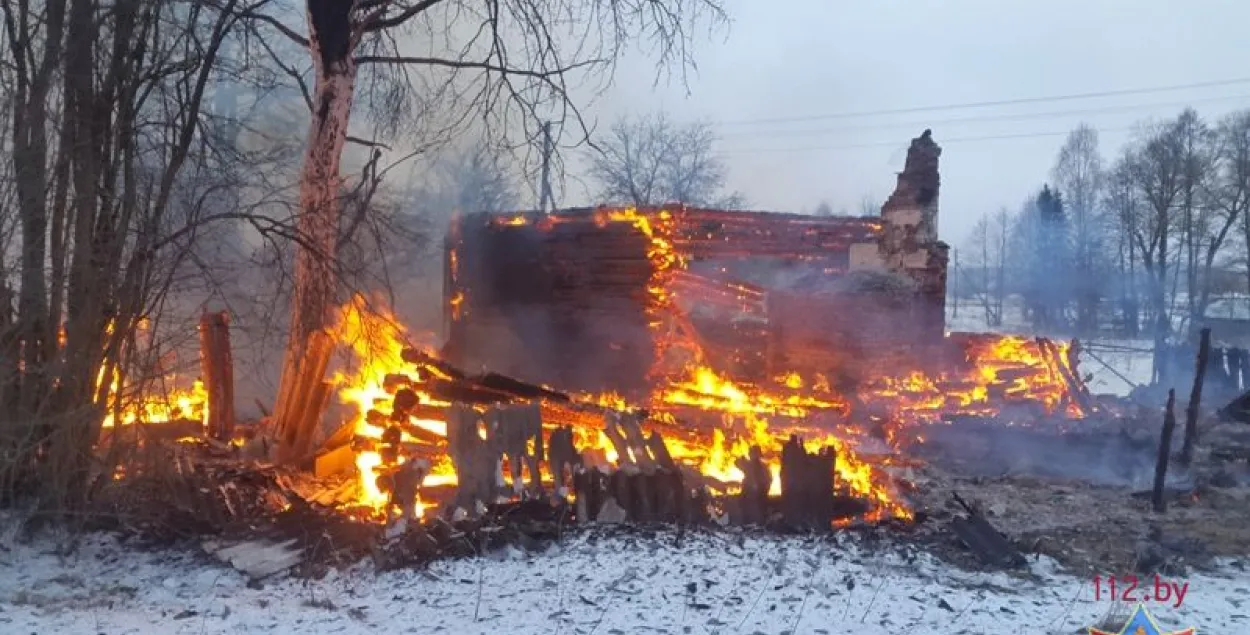 У Чавускім раёне старшыня райвыканкама выратаваў чалавека на пажары