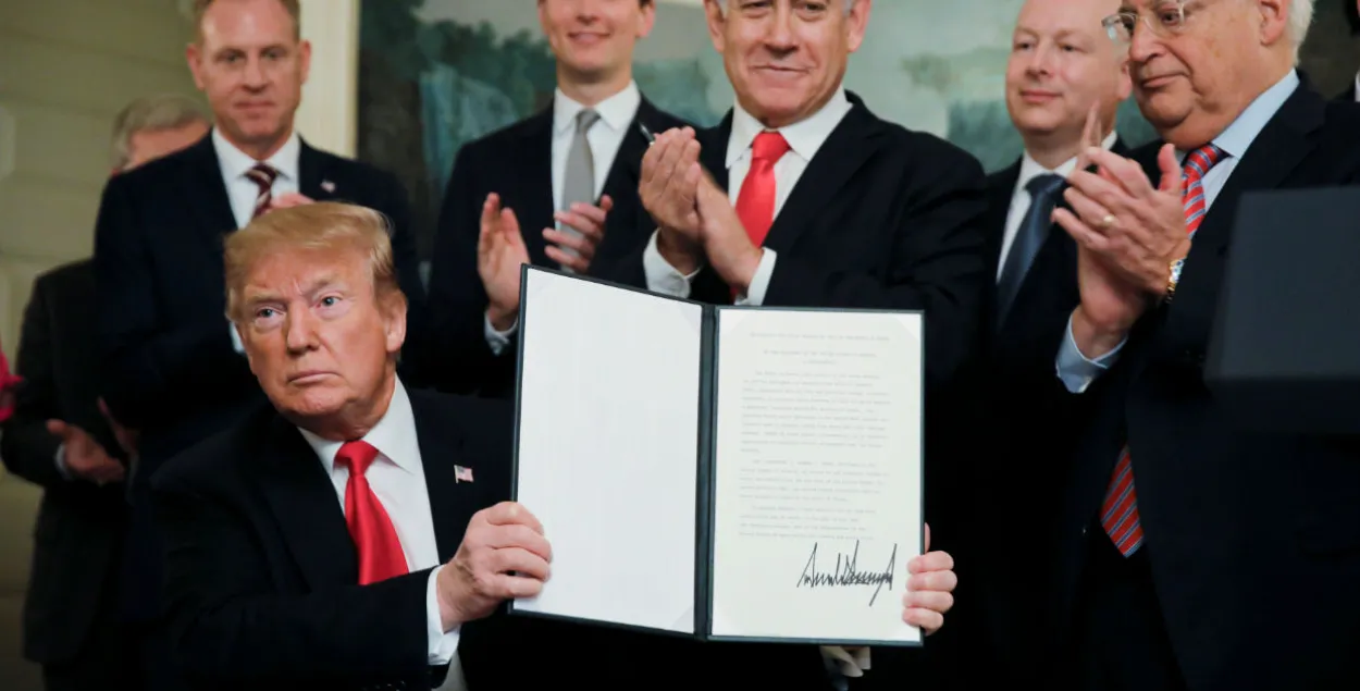 Дональд Трамп прызнаў суверэнітэт Ізраіля над Галанскімі вышынямі
