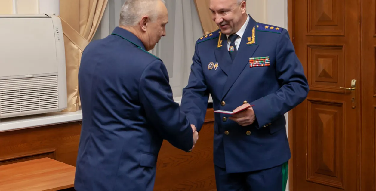 Александр Конюк (справа) / prokuratura.gov.by