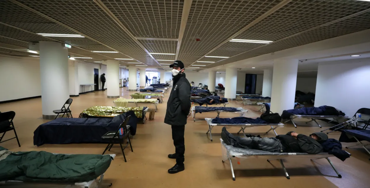 З-за каранавіруса ў фестывальны палац у Канах пусцілі бяздомных