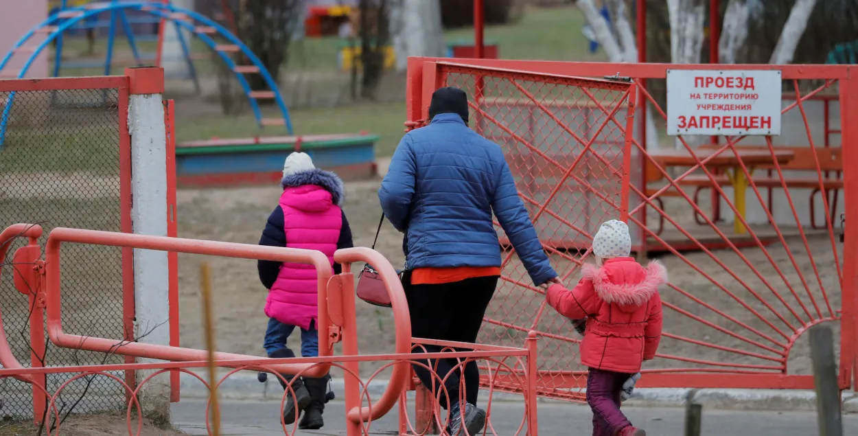 Kindergartens remain open in Belarus / Reuters
