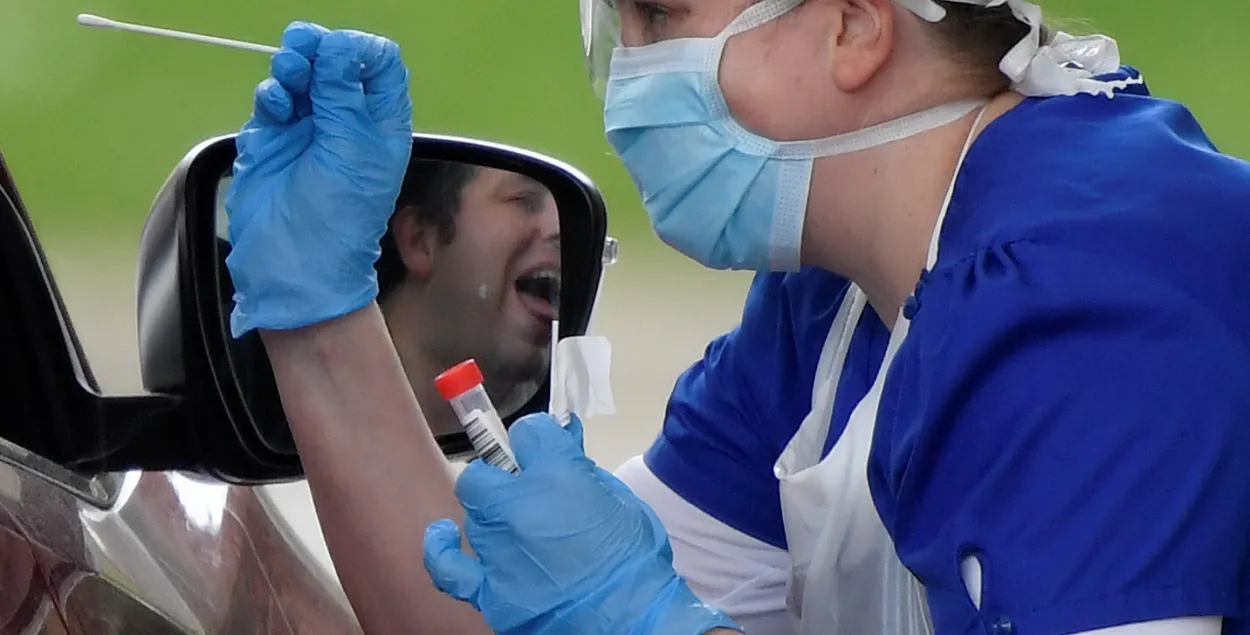 У Беларусь перадалі наборы для правядзення 6 тысяч тэстаў на каранавірус