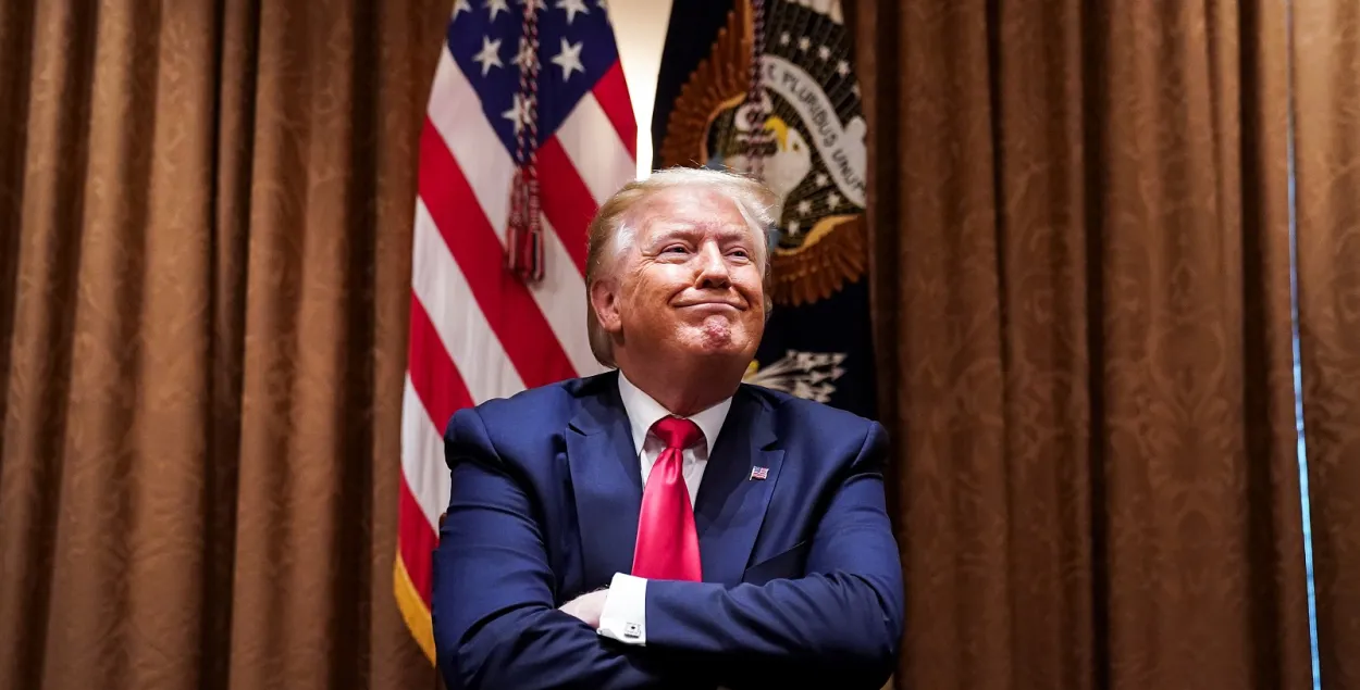 Дональд Трамп на год працягнуў санкцыі супраць Аляксандра Лукашэнкі 