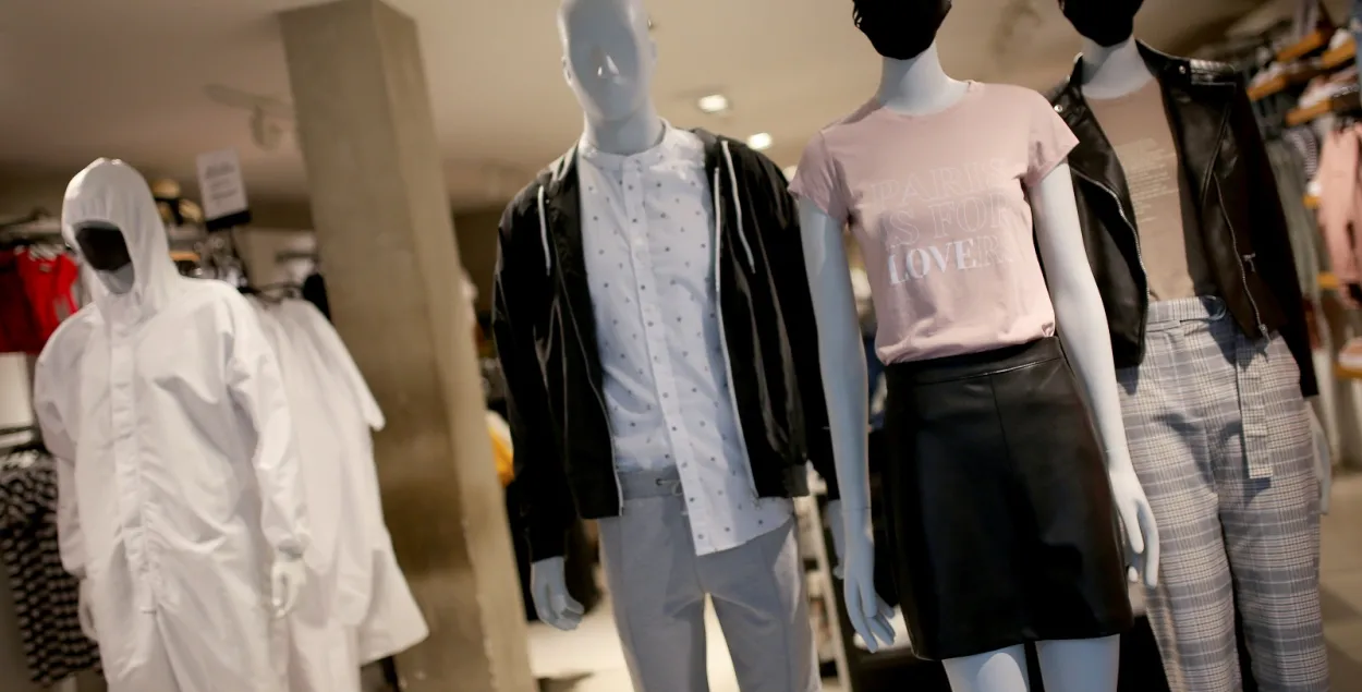 Масочный режим / Reuters