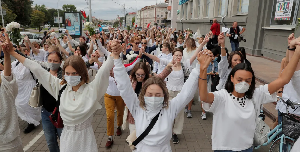 Акцыі пратэсту жанчын праходзяць па ўсёй Беларусі