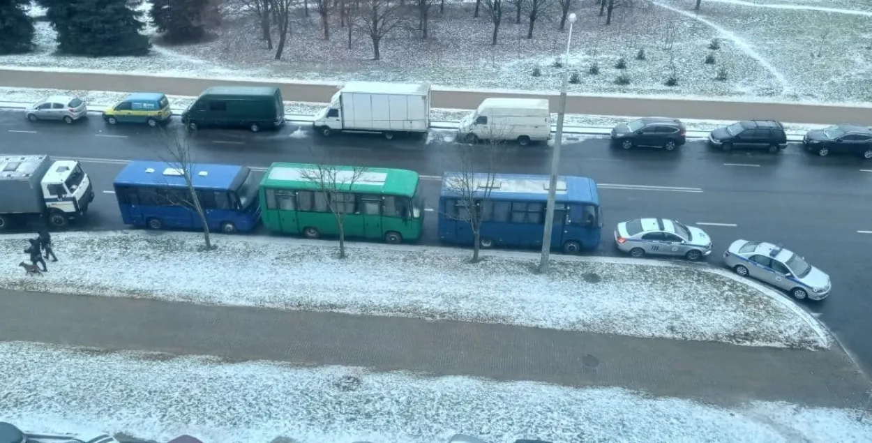 Спецтехника, силовики и акции солидарности: в Минске ожидается воскресный марш