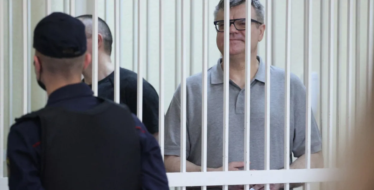Палітвязня Віктара Бабарыку этапавалі ў калонію ў Наваполацку