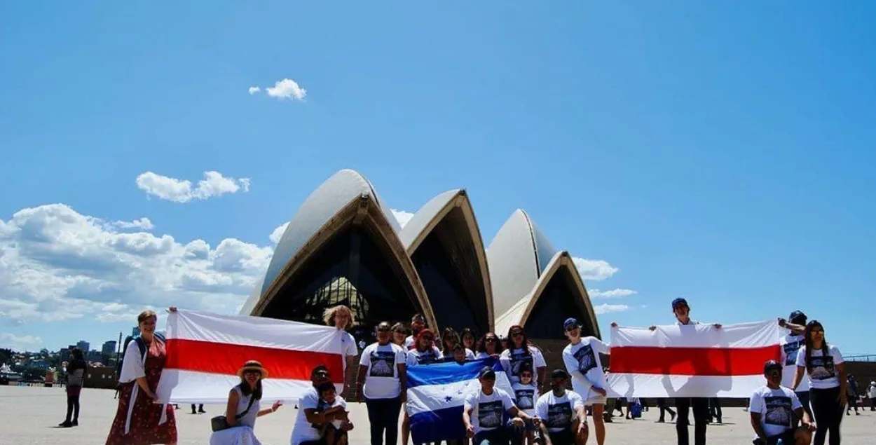 Беларуска, якая жыве ў Аўстраліі, атрымала позву ў мінскі суд