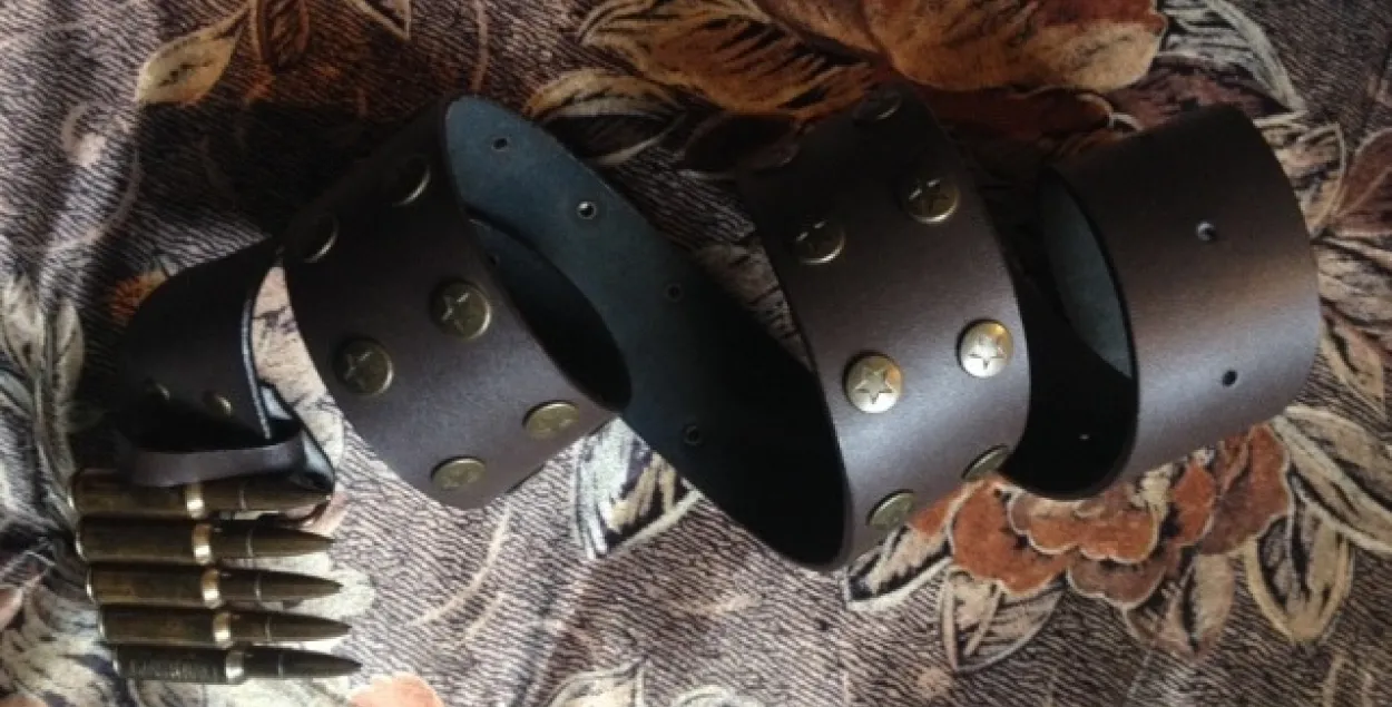 У Мінску малады чалавек збіваў прахожых рамянём з металічнай спражкай