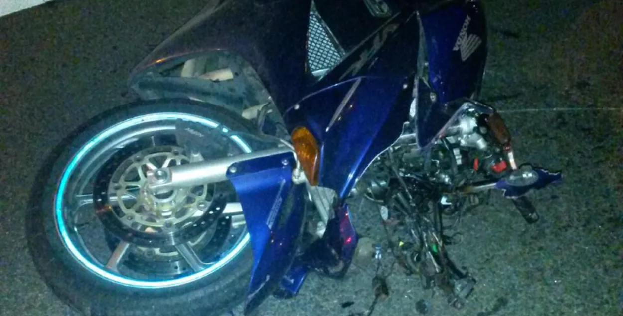 На працягу гадзіны ў розных гарадах Беларусі загінулі два байкеры