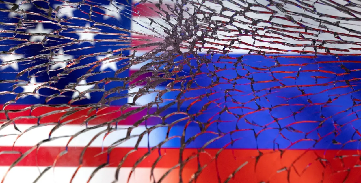 России все труднее обходить американские санкции / Reuters