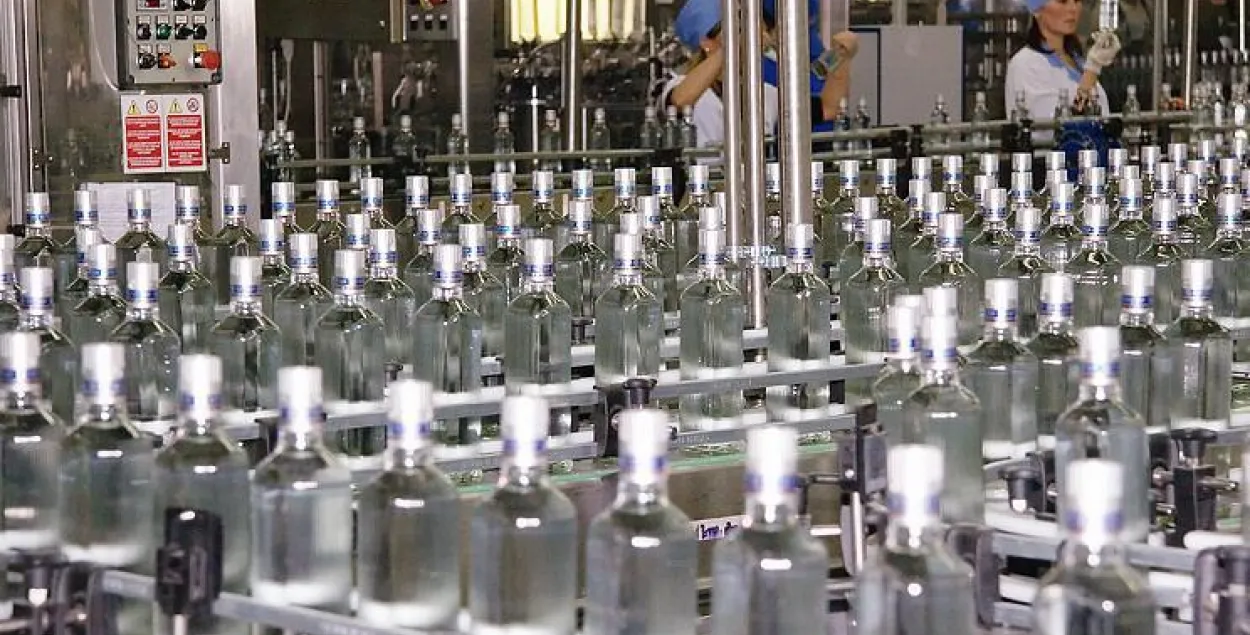 У Мядзельскім раёне дырэктарка фірмы падазраецца ў выкраданні 232 млн