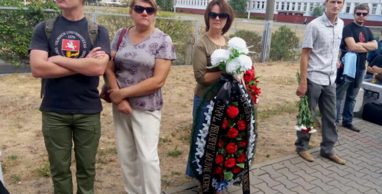 У Брэсце прайшла жалобная цырымонія развітання з Алесем Чаркашыным (фота)