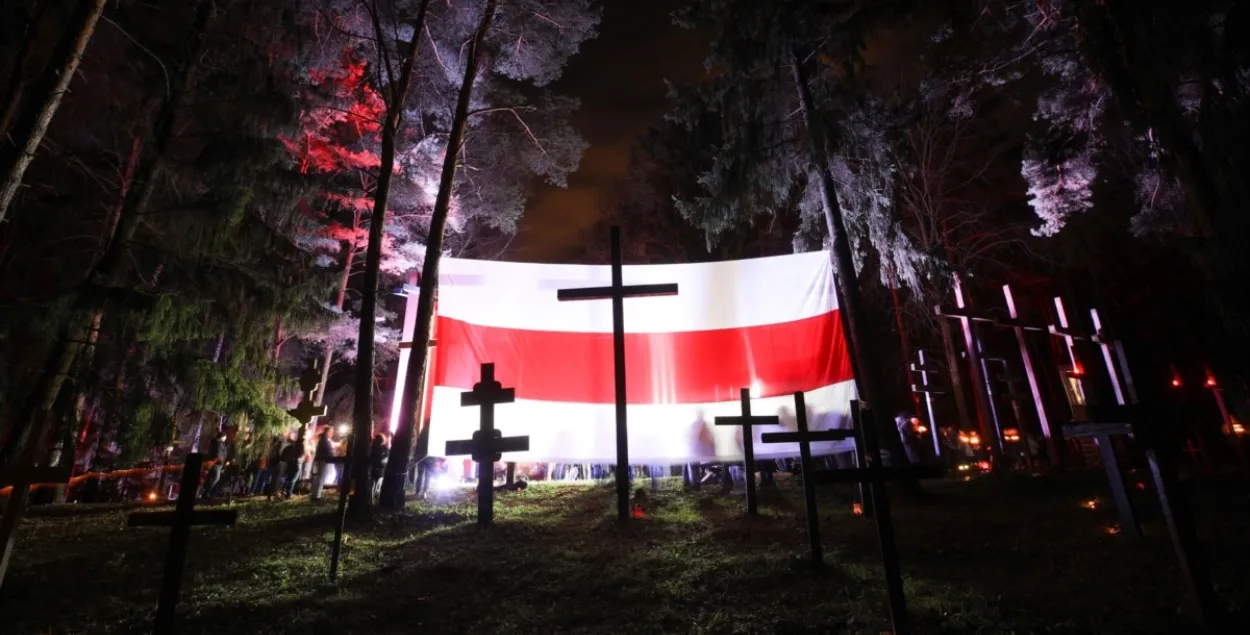 “Мы не маем права падстаўляць людзей”. Ноч расстраляных паэтаў у новым фармаце