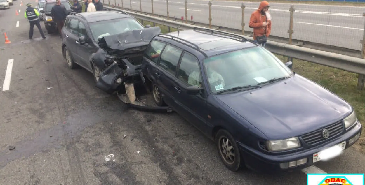 Сёння адбыліся дзве аўтааварыі каля Ратамкі (фота)