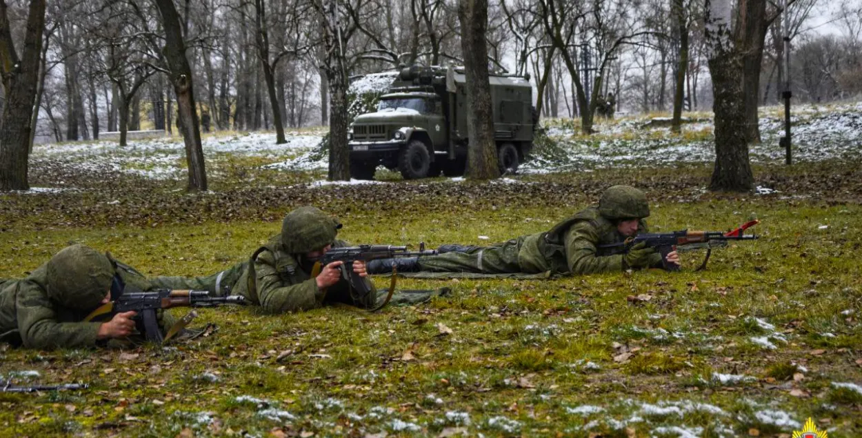 Вайскоўцы на вучэннях / Мінабароны РБ