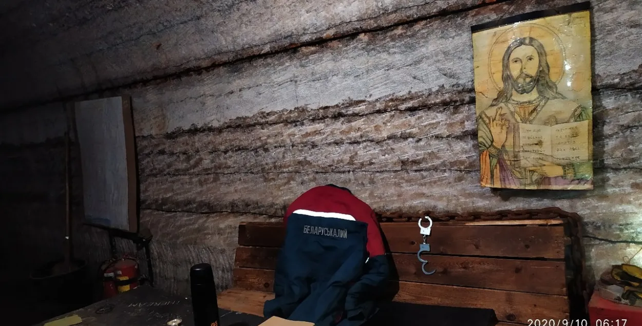 Забастовка и наручники / Фото со страницы Юрия Корзуна в ВК​