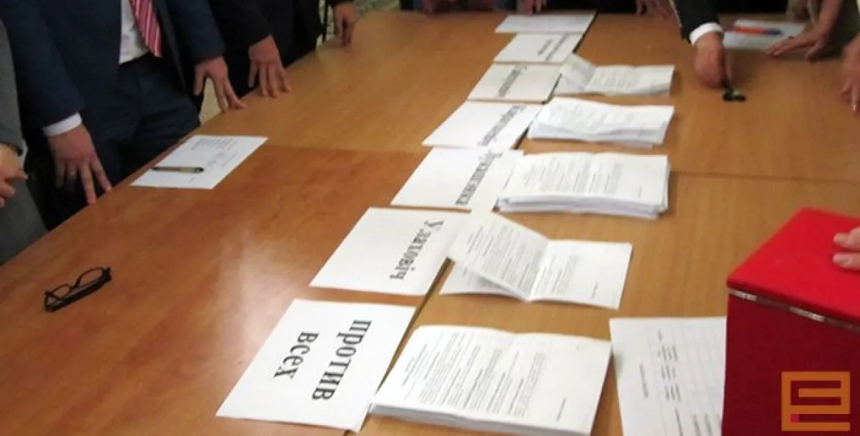На участку ў Доме прафсаюзаў Караткевіч набрала 19%, супраць усіх — 14%