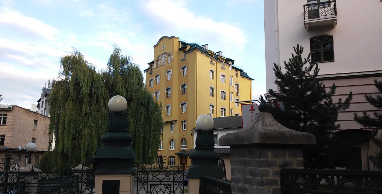 У Мінску каля пасольства Італіі працавалі сапёры