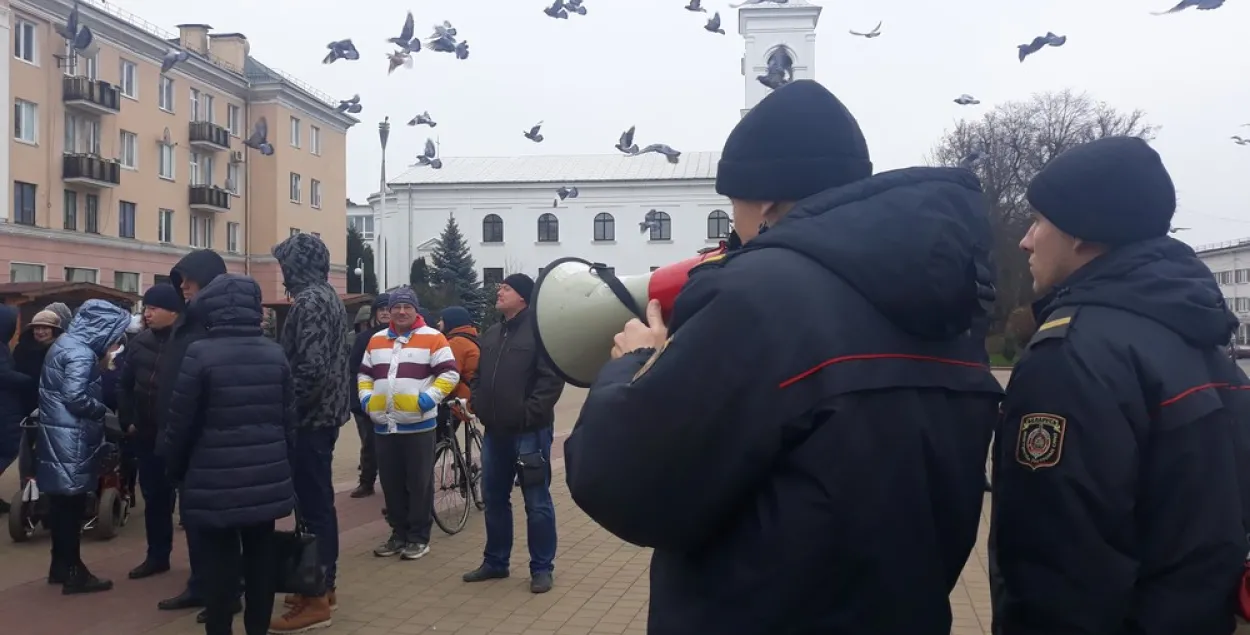 Противники аккумуляторного завода снова вышли на главную площадь Бреста