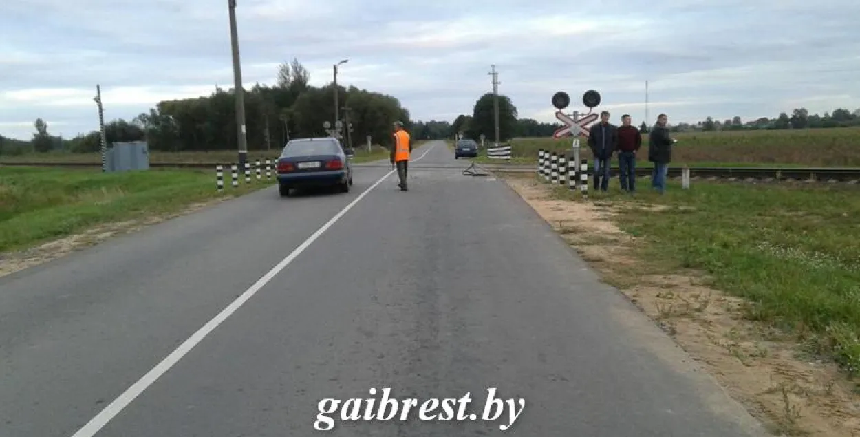 Памерла дзяўчынка, якая выжыла пасля сутыкнення мікрааўтобуса і цеплавоза