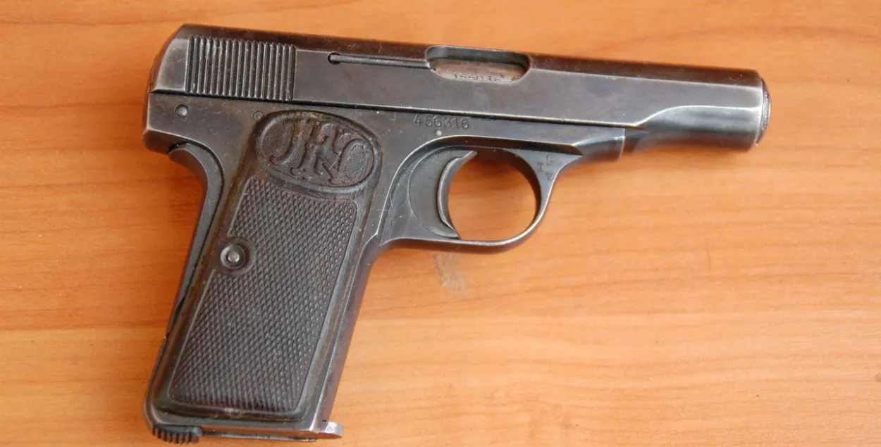 У Камянецкім раёне знайшлі рарытэтны пісталет “Браўнінг”