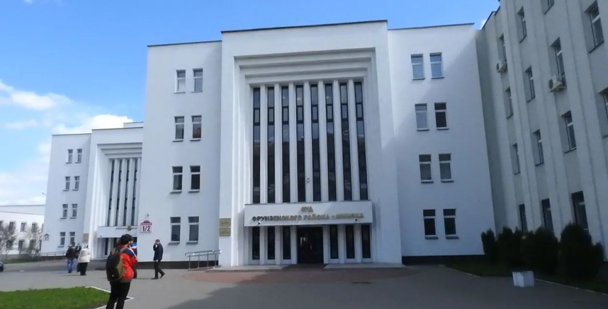 У Мінску судзяць жанчыну, дачцэ якой сабака адгрыз руку