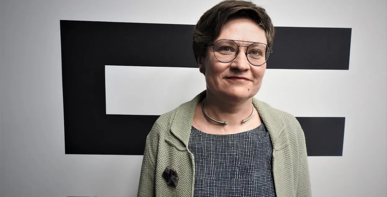 Ці атрымаецца рэпрэсіямі загнаць жанчын на кухню “варыць боршч”?