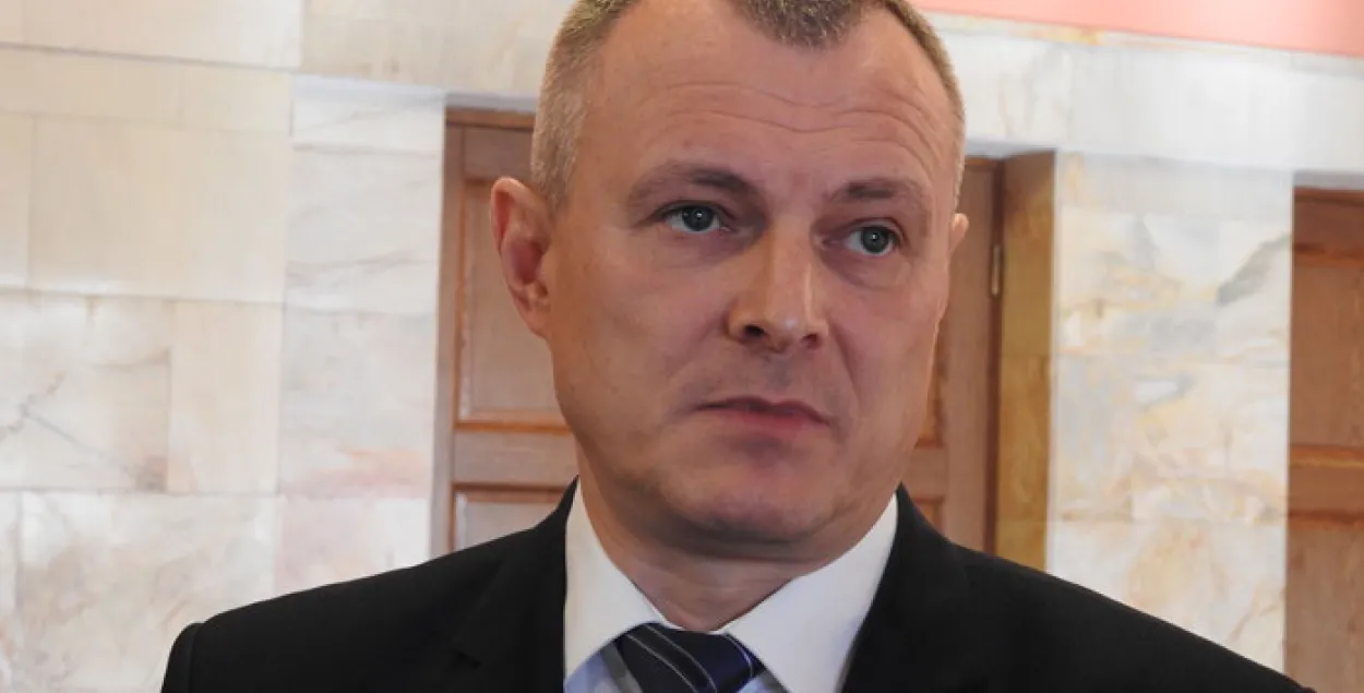 Шуневіч: Са сляпым у метро і з нудыстамі міліцыянеры паўнамоцтвы не перавысілі
