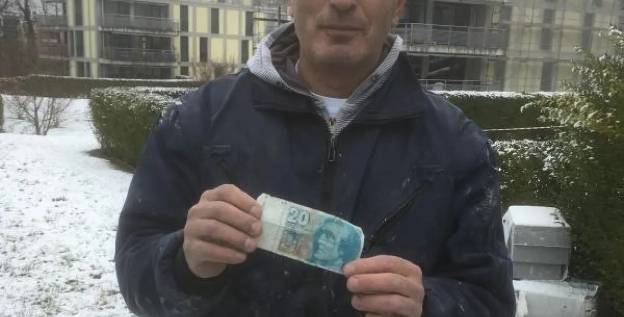 Мужчына знайшоў свой кашалёк са шчаслівай купюрай, які згубіў 10 гадоў таму