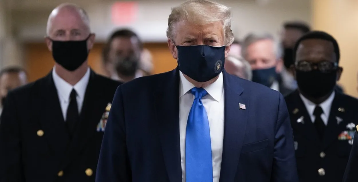 Дональд Трамп у масцы / Picture Alliance / Consolidated / Legion Media