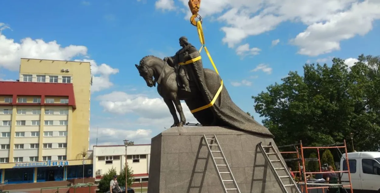 Памятник Гедимину в Лиде / Сергей Оганов