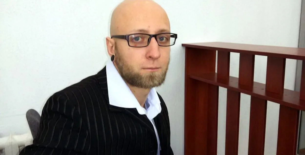 У Мінску затрымалі мужчыну, які накінуў удаўку на шыю помніка гарадавому