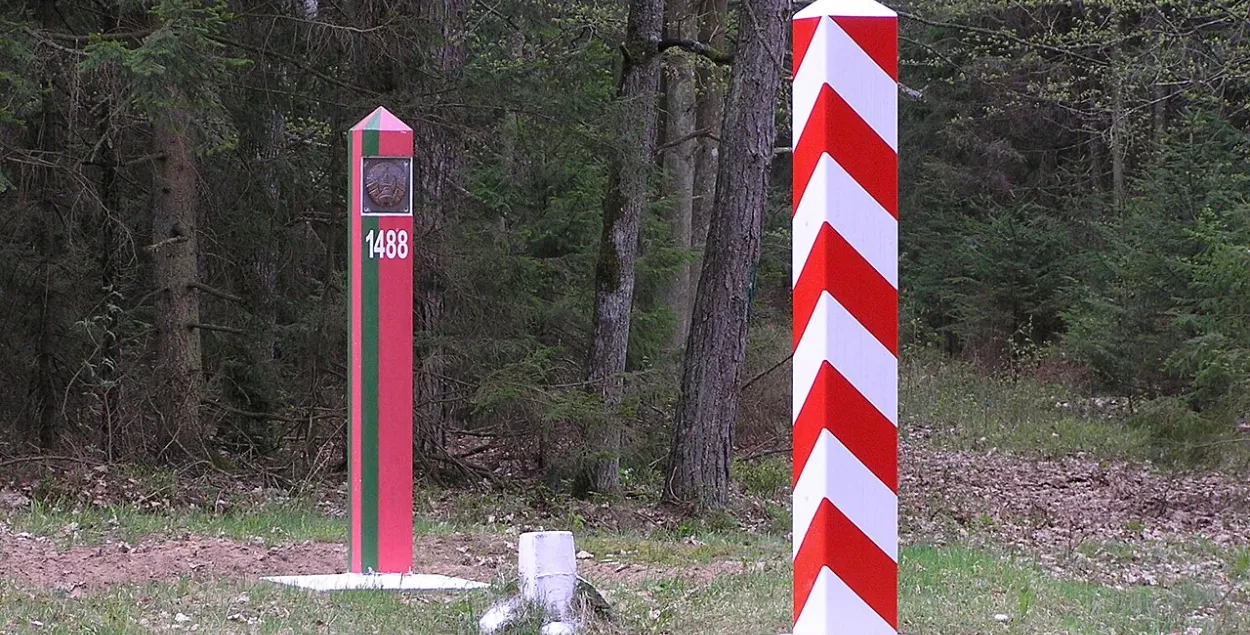 Belarusian-Polish border / wikipedia
