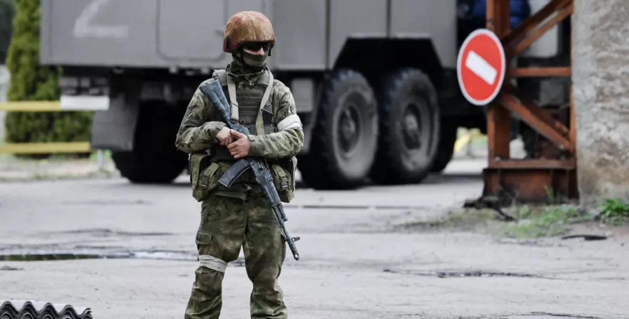 Группа военных с оружием исчезла из Херсона / Иллюстративное фото ria.ru
