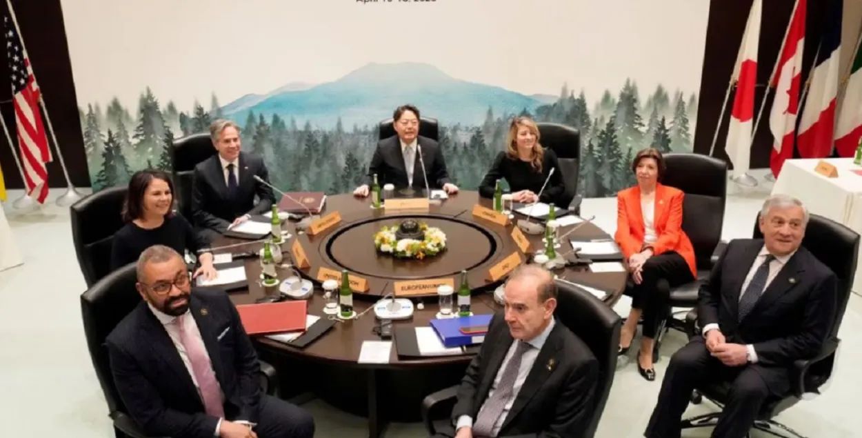 Пасяджэнне G7 / Reuters