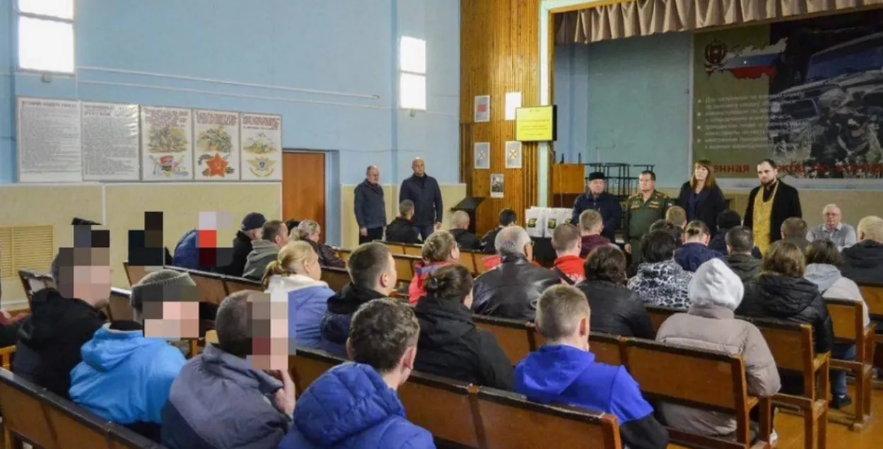 Так в Коркине в конце сентября провожали мобилизованных / gpkorkino.ru
