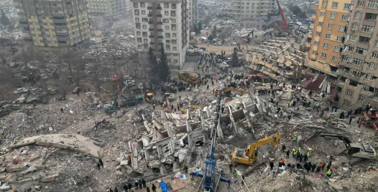 Разбор завалаў у горадзе Кахраманмараш / Reuters