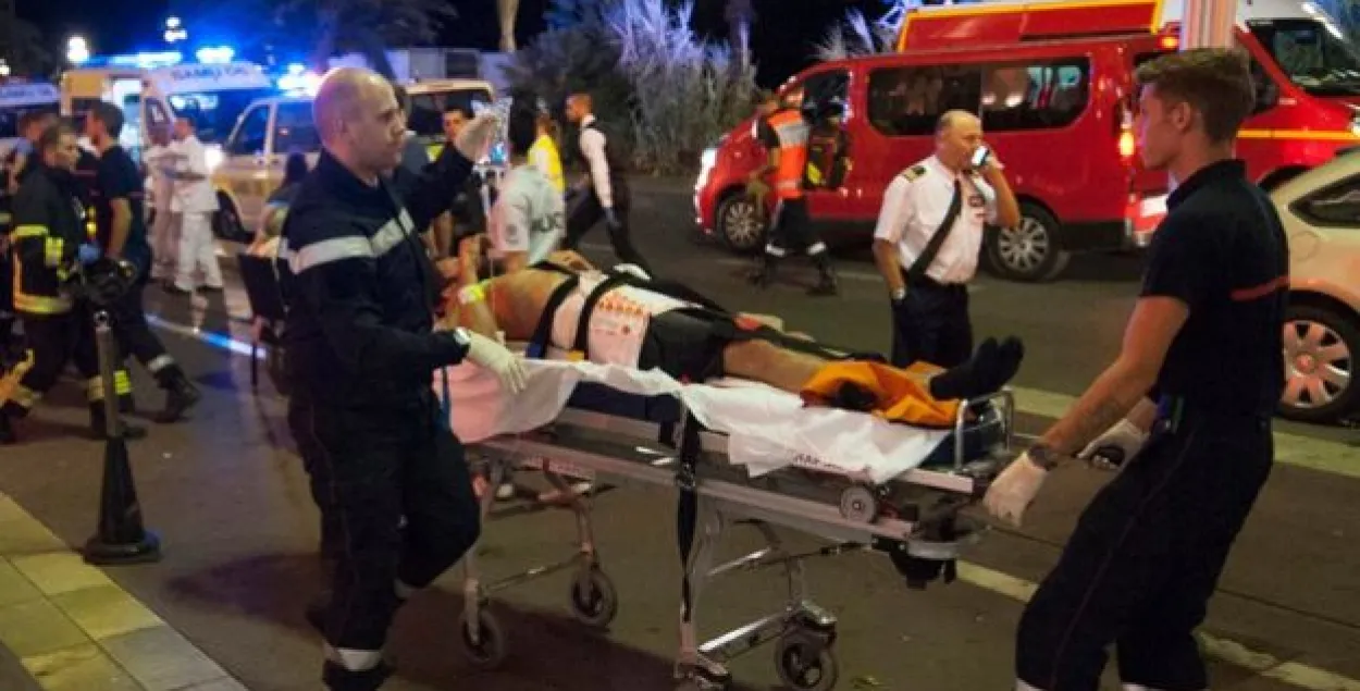 Жахлівы тэракт у Ніцы: 84 загінулых, сярод іх шмат дзяцей
