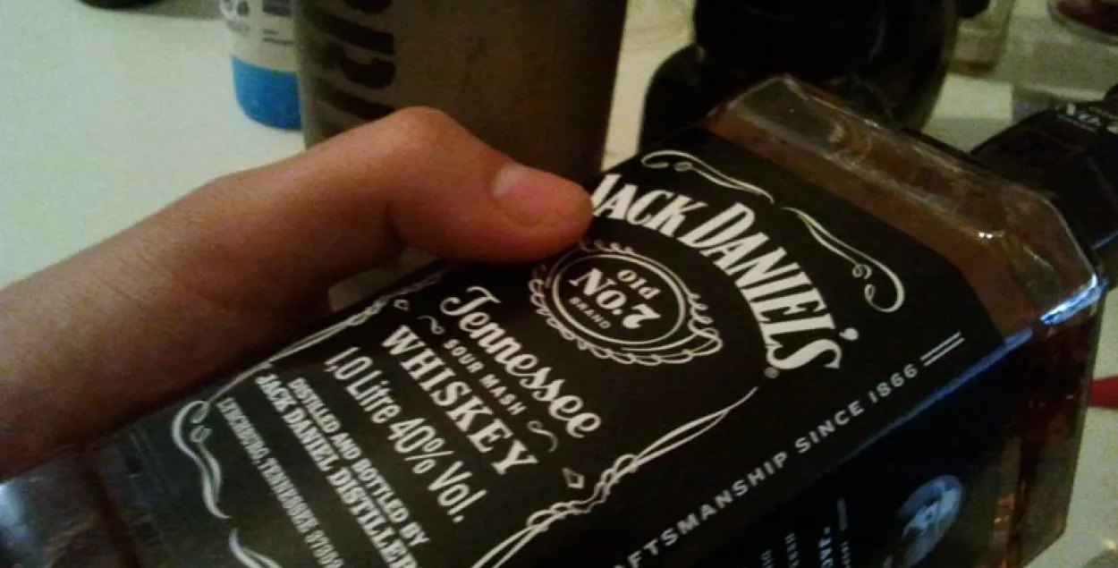 У Беларусі затрымалі буйную партыю кантрафактнага Jack Daniels з Расіі
