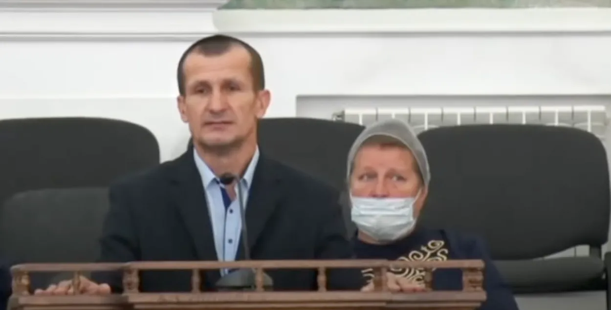 Пастор Василий Симанович / кадр из трансляции